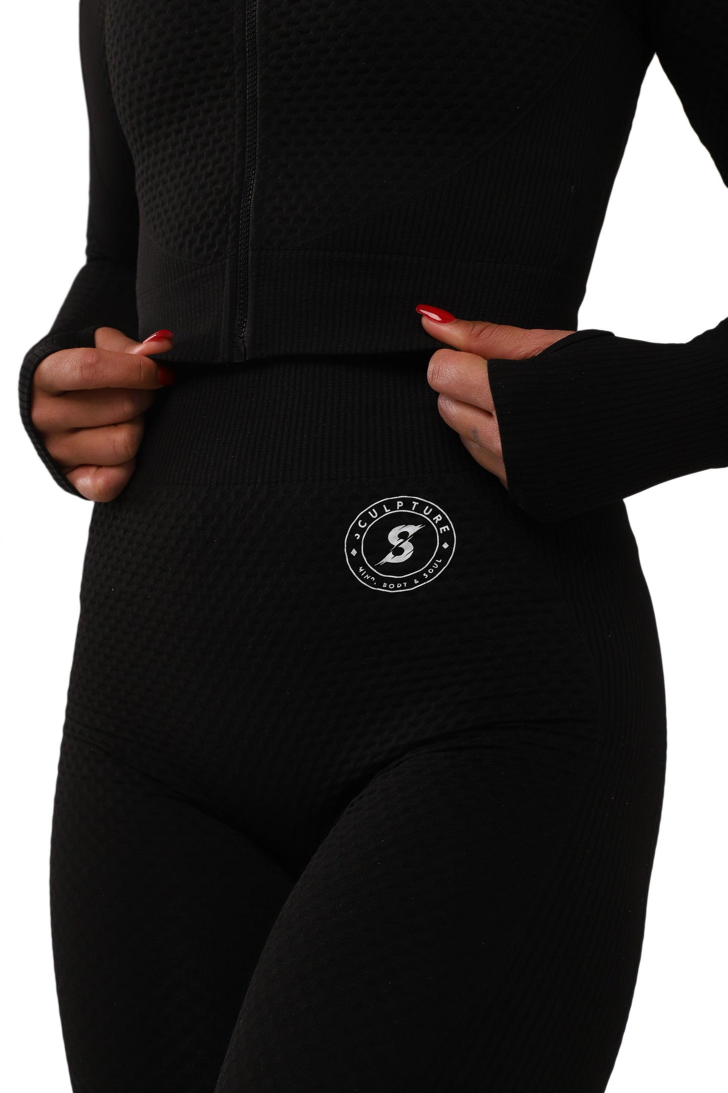 Sculpture Active black leggings giving you well sculpted figure
