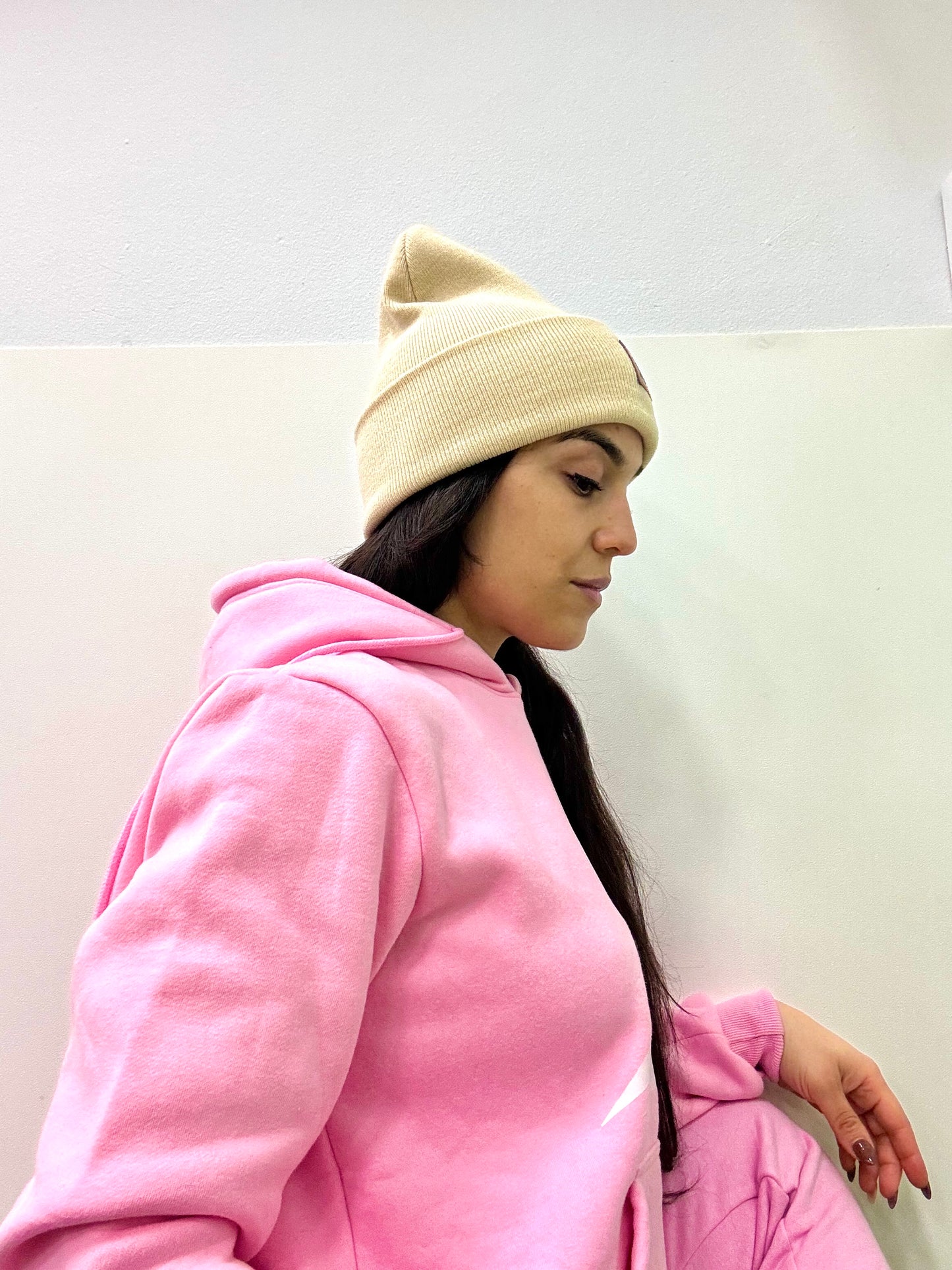 Sculpture 100% Acrylic beanie hat